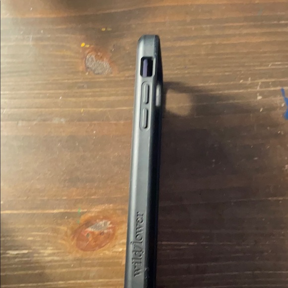 Cherry iPhone 6,7,8 wildflower case - Picture 5 of 6